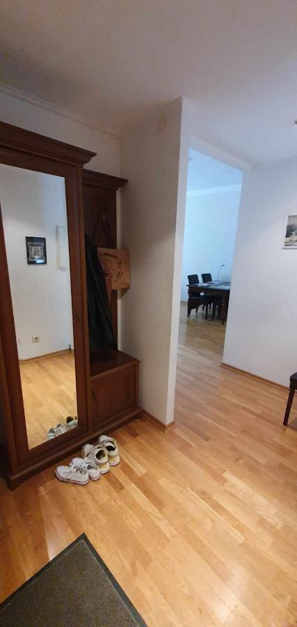 Cozy Apartment On The Town Hall Square Tallin Zewnętrze zdjęcie